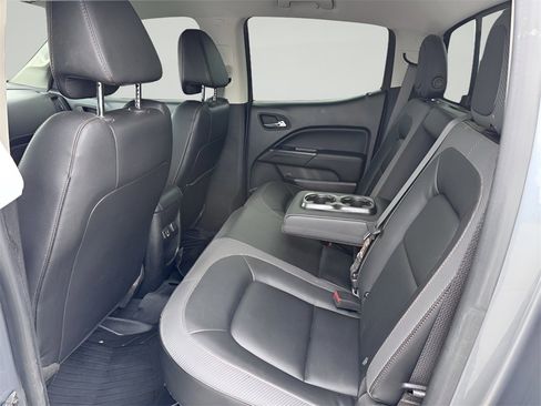 Used 2022 GMC Canyon AT4 image 32