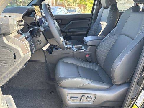 New 2026 Toyota 4Runner TRD Off-Road Premium AWD/4WD image 8