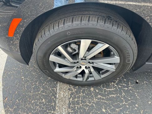 Used 2024 Chevrolet Equinox Premier w/ LPO, Floor Liner Package AWD/4WD image 11