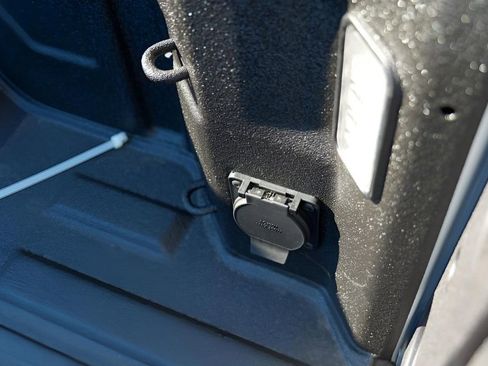 New 2026 GMC Sierra 1500 SLT image 29