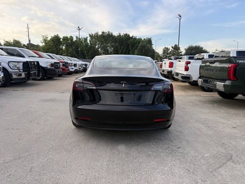 Used 2018 Tesla Model 3 Long Range RWD image 38