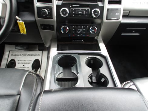 Used 2021 Ford F250 Lariat w/ Lariat Value Package AWD/4WD image 35