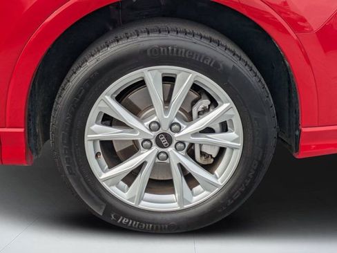 Used 2025 Audi Q3 2.0T Premium image 9