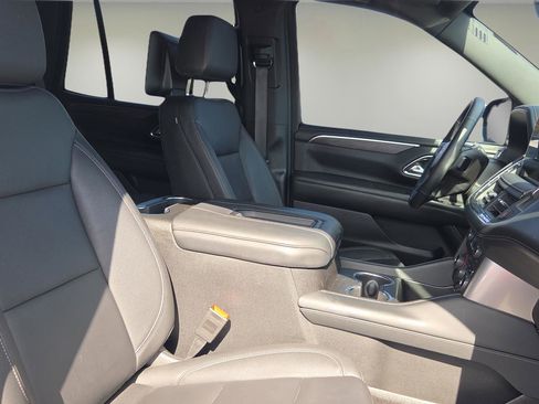 Used 2024 Chevrolet Tahoe Z71 w/ Z71 Off-Road Package image 16