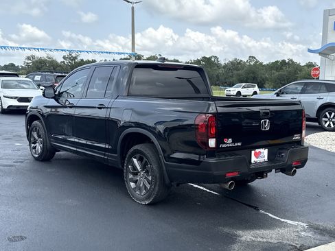 Certified 2023 Honda Ridgeline Sport image 10