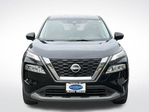 Used 2023 Nissan Rogue SV image 9