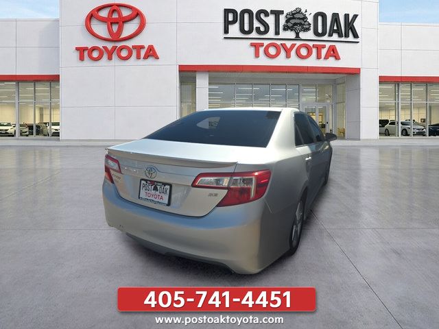 Used 2012 Toyota Camry SE FWD image 6