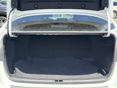 Used 2025 Toyota Corolla LE FWD image 30