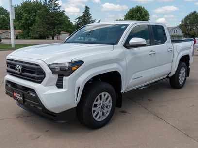 New 2026 Toyota Tacoma SR5