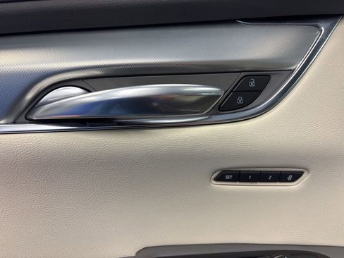 Used 2022 Cadillac XT5 Premium Luxury image 25