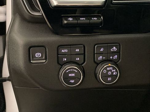 Certified 2024 Chevrolet Silverado 2500 High Country w/ High Country Premium Package AWD/4WD image 43