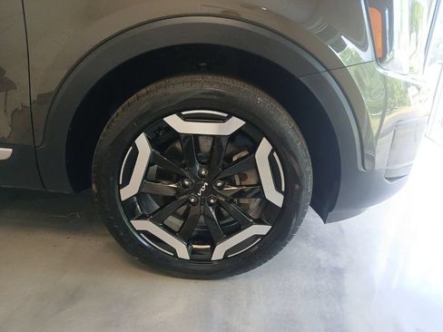 Used 2025 Kia Telluride S AWD/4WD image 8