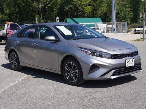 Used 2023 Kia Forte LXS FWD image 39