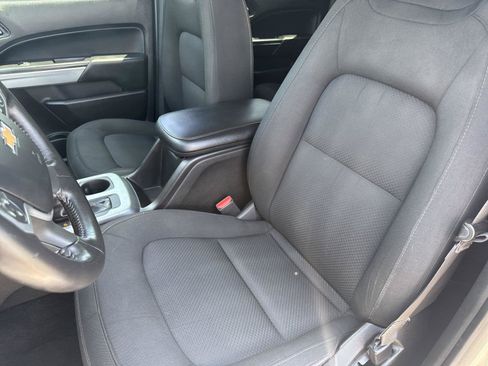 Used 2018 Chevrolet Colorado LT RWD image 11