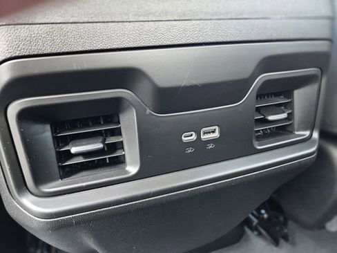 Used 2022 Chevrolet Silverado 1500 RST image 28