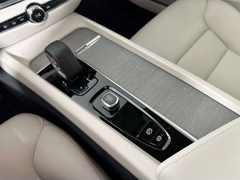 New 2026 Volvo V60 B5 Cross Country Plus w/ Protection Package Premier image 16