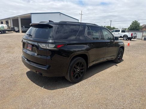 Used 2021 Chevrolet Traverse Premier w/ Redline Edition FWD image 6