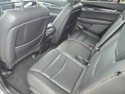 Used 2024 Cadillac XT6 Premium Luxury FWD image 13