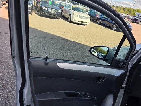 Used 2014 Chevrolet Spark LS image 10