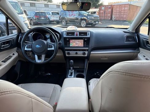 Used 2017 Subaru Outback 2.5i Limited AWD/4WD image 11