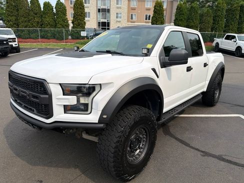 Used 2017 Ford F150 Raptor w/ Equipment Group 801A Mid AWD/4WD image 7