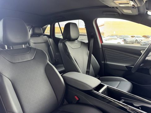 Used 2023 Volkswagen ID.4 Pro S image 40