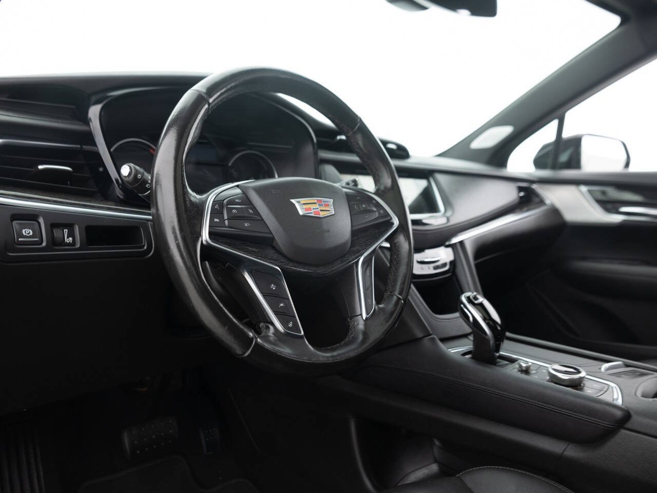 Used 2021 Cadillac XT5 Premium Luxury AWD/4WD image 23