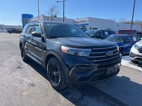 Used 2020 Ford Explorer XLT w/ Comfort Package image 7