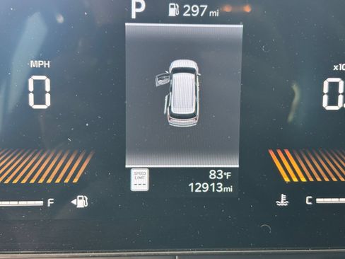 Used 2026 Kia Carnival FWD image 43