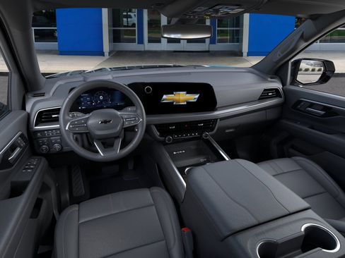 New 2026 Chevrolet Suburban RST w/ Comfort Package AWD/4WD image 15