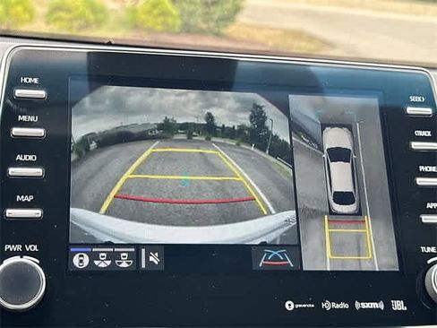 Used 2021 Toyota Avalon Limited image 15