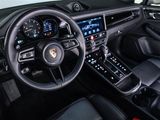 Certified 2025 Porsche Macan image 4