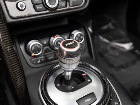 Used 2011 Audi R8 V10 AWD/4WD image 34
