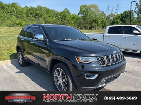 Used 2021 Jeep Grand Cherokee Limited w/ Premium Lighting Group AWD/4WD image 2