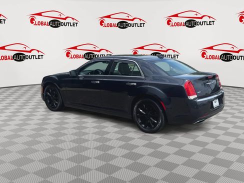 Used 2015 Chrysler 300 C w/ Light Group AWD/4WD image 6