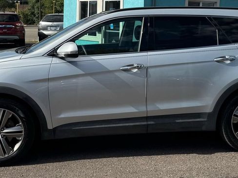 Used 2013 Hyundai Santa Fe Limited w/ Technology Pkg AWD/4WD image 6