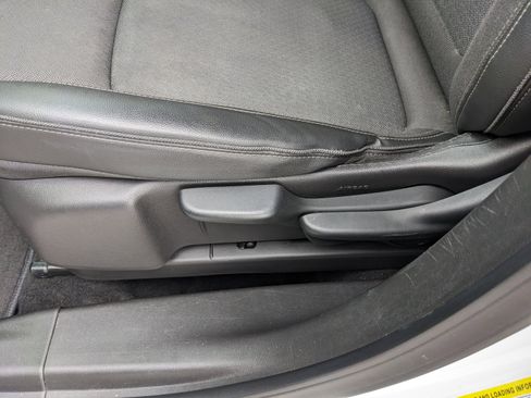 Used 2025 Buick Encore GX Preferred FWD image 19