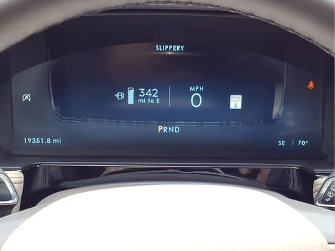 Used 2024 Lincoln Corsair FWD image 14