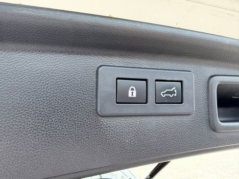 Used 2019 Subaru Forester Limited w/ Popular Package #3 image 8