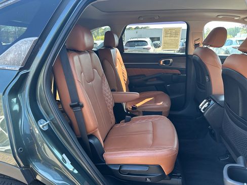 Used 2021 Kia Sorento SX Prestige image 27