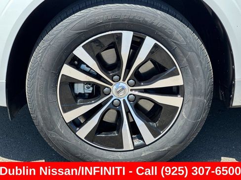 Used 2023 Volvo XC60 B5 Core w/ Protection Package Premier FWD image 42