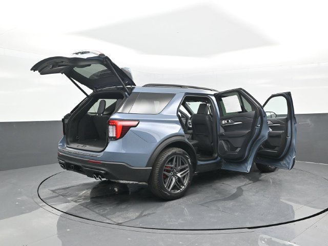 Certified 2025 Ford Explorer ST w/ Sun And Sound Package AWD/4WD image 34