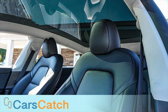 Used 2025 Tesla Model Y Long Range RWD image 22