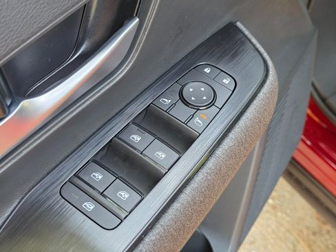 New 2026 Nissan Kicks SV w/ SV Premium Package image 12