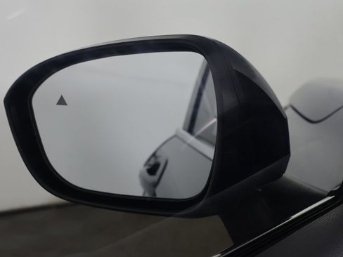 Used 2024 Mitsubishi Outlander SE Black Edition image 37