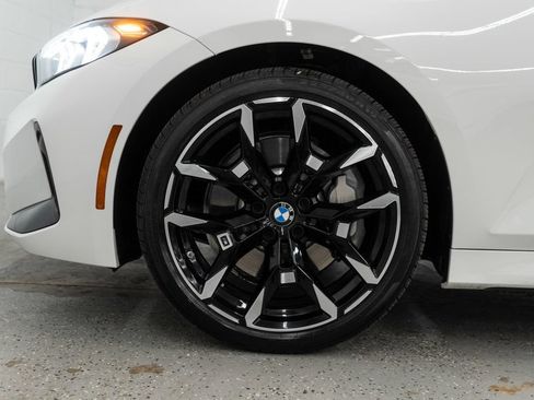 Used 2026 BMW 330i xDrive Sedan AWD/4WD image 36