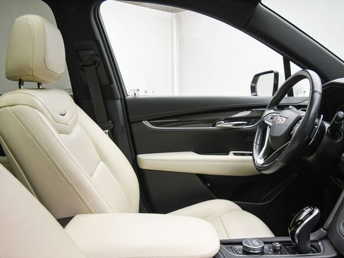 Used 2021 Cadillac XT6 Sport image 50