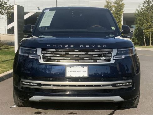 Used 2023 Land Rover Range Rover Long Wheelbase SE AWD/4WD image 2