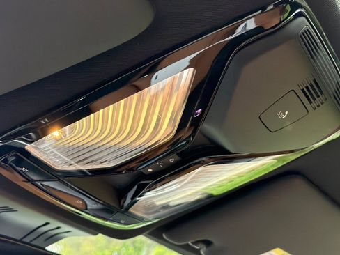 Used 2023 BMW i4 eDrive35 image 22