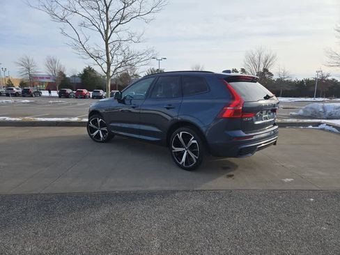 Used 2023 Volvo XC60 B5 Ultimate w/ Climate Package image 4